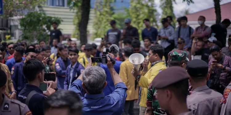 Teken Pakta Integritas, DPRD Kalsel Komitmen Dengarkan Suara Rakyat
