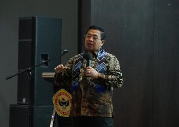 Ibnu Sina Bicara Tantangan Bonus Demografi dan Investasi Pendidikan di Seminar Nasional TEMA