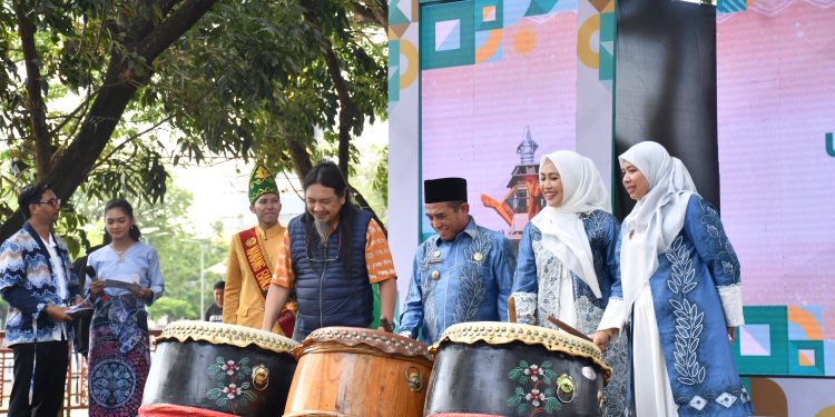 Arifin Noor Tekankan Pentingnya Pelestarian Budaya Lokal