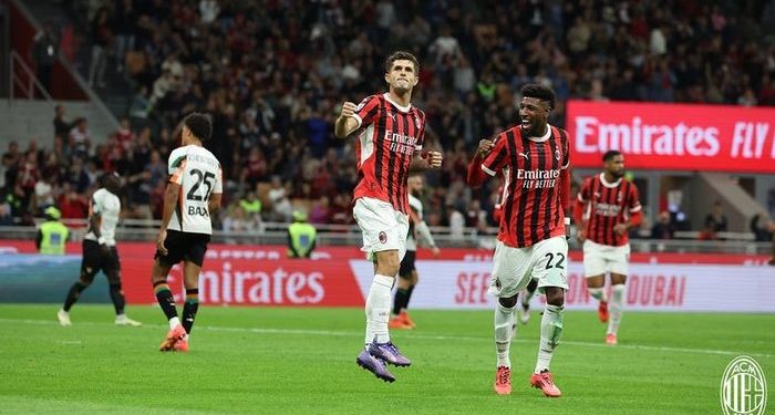 AC Milan vs Venezia FC di Liga Italia: Jay Idzes Dkk Dihajar Rossoneri 4-0