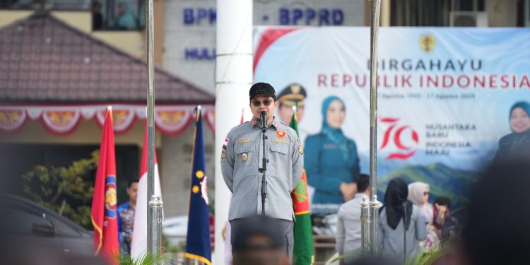 845 Anggota Satlinmas Desa dan Kelurahan Se-Kabupaten HST Dikukuhkan