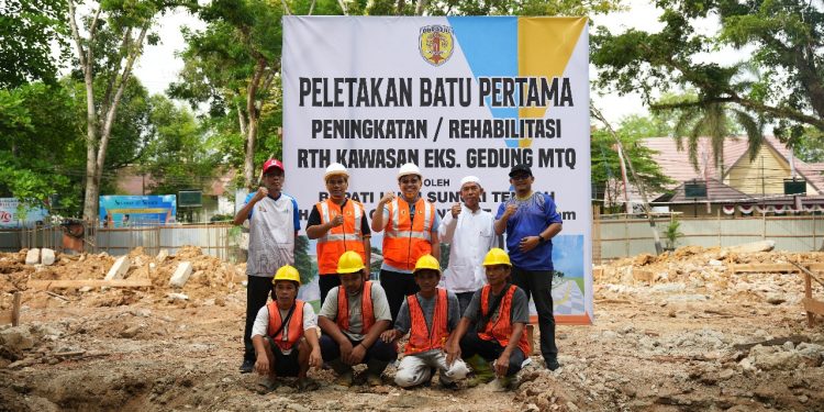 Bupati Aulia Letakan Batu Pertama Rehabilitasi RTH di Eks Gedung MTQ