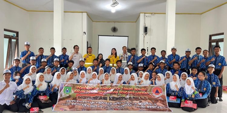 Berkolaborasi dengan PT BIB, BPBD Tanbu Edukasi Siswa SMPN 1 Angsana Soal Kebencanaan