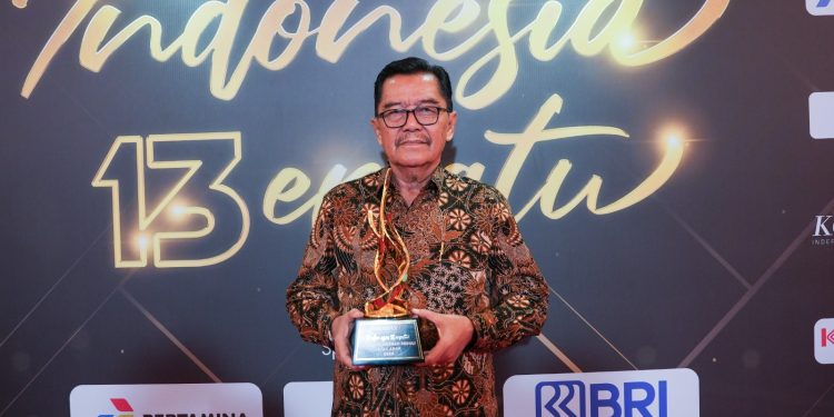 Pemkab HST Terima Penghargaan Daerah Peduli Layak Anak