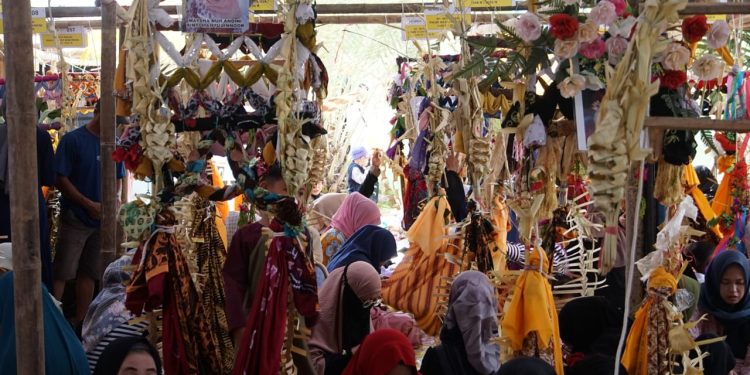 Ratusan Warga Ramaikan Festival Baayun Maulid di Masjid Sultan Suriansyah