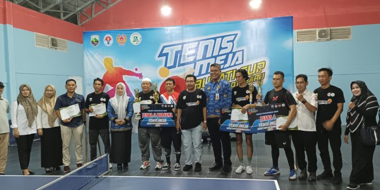 Ajumardi Raih Juara 1 Turnamen Tenis Meja Bupati Cup 2024