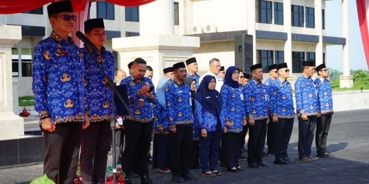 Pensiun Dini, Sekda Kotabaru Pamit Saat Memimpin Apel Gabungan