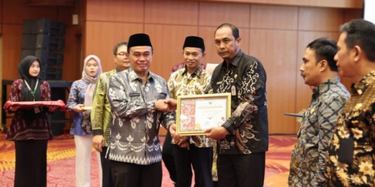Zairullah Buka Workshop SAKIP Lingkup Pemkab Tanbu