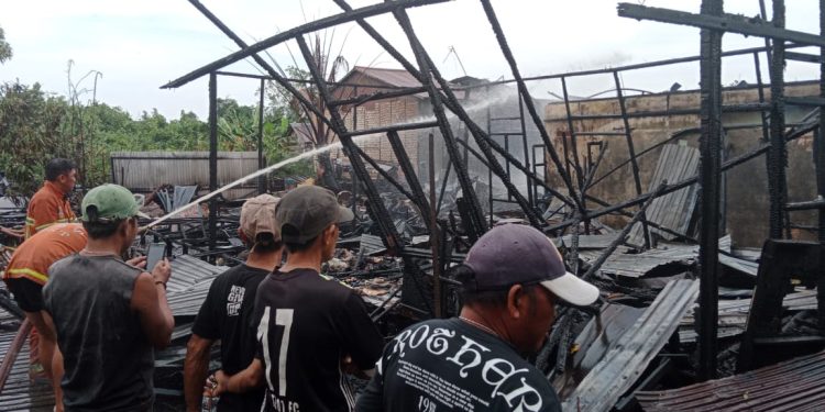 Kebakaran di Alalak Tengah, 7 Rumah Ludes Terbakar
