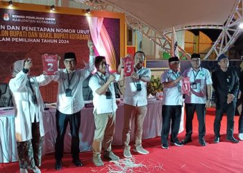 KPU Gelar Rapat Pleno Terbuka, Ini Nomor Urut Tiga Paslon di Pilkada Kotabaru