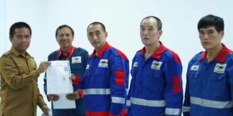 Disdukcapil Permudah Pelayanan WNI dan WNA Melaui Program “Pelangsir Berwarna”