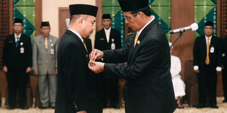 Lantik 4 Penjabat Sementara Bupati dan Walikota, Ini Pesan Gubernur Kalsel