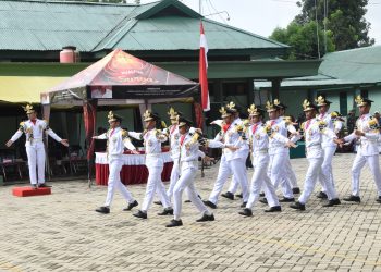 Ratusan Siswa SMA dan SMP di HST Ikuti Lomba PBB