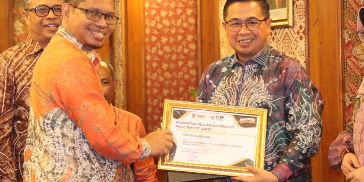 Tata Kelola Pengadaan Barang dan Jasa Raih Penghargaan Nasional