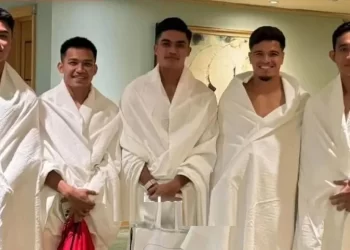 Shin Tae-yong Instruksikan Pemain Timnas Indonesia Umrah jelang Lawan Arab Saudi