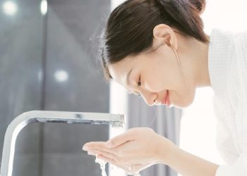 5 Manfaat Air Cucian Beras buat Kulit, Makin Cerah dan Lembap