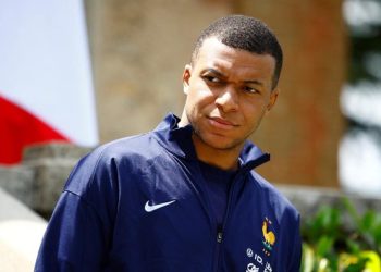 LFP Perintahkan PSG Bayar 55 Juta Euro ke Mbappe