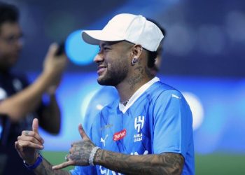 Lututnya Belum Pulih, Comeback Neymar Molor 2 Bulan?