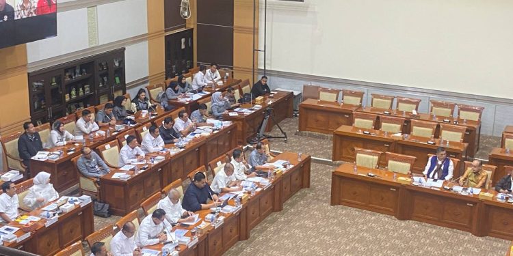 Tok! Komisi III DPR RI Setuju Mees Hilgers dan Eliano Reijnders Diberi Status WNI