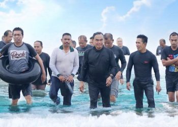 Pantai Pagatan Kembali Ramai Dikunjungi Warga