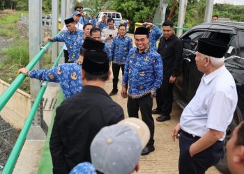 Zairullah Buka Bimtek CPPOB dan Pembenihan Ikan Patin di Kawasan Smart Fisheries Village