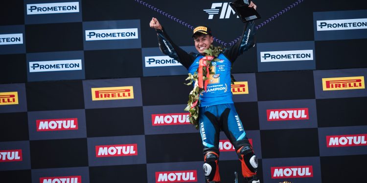 Cetak Sejarah! Aldi Satya Mahendra Juara Dunia, Merah Putih Yamaha Semakin di Depan