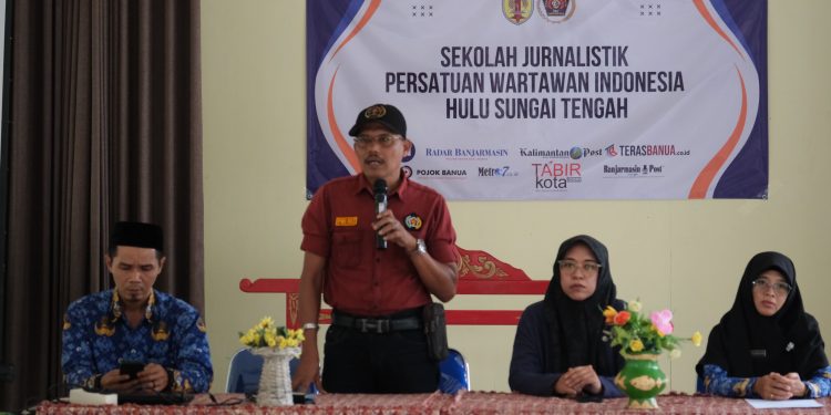 PWI HST Gelar Pelatihan Jurnalistik di SMAN 1 Barabai