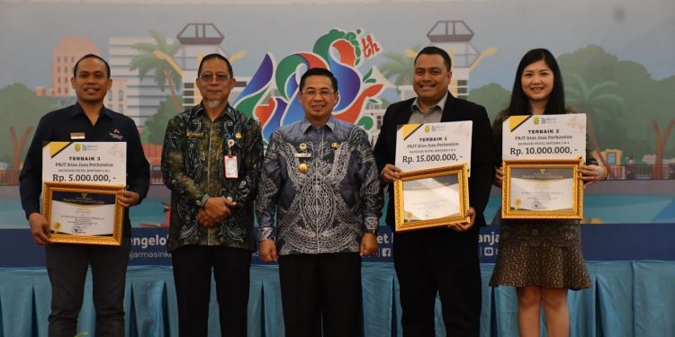 Ibnu Sina Apresiasi Wajib Pajak Terbaik