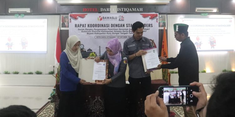Kawal Proses Demokrasi, Bawaslu HST Gandeng HMI dan PMII