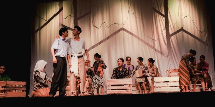 Menilik Sebuah Garapan Epik Berisik X