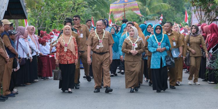 Tim Penilai PK2D Provinsi Kalsel Kunjungi Desa Hilir Banua