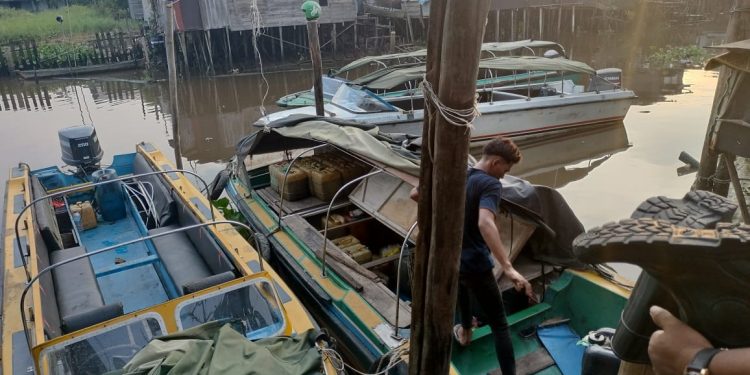 Dua Pelangsir BBM Bersubsidi Diciduk, Polisi Sita 2.035 Liter Pertalite