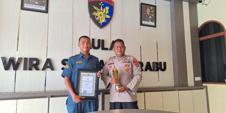 Dedikasikan Diri Membantu Masyarakat, Aiptu Ronny Setiadi Rela Jual Tanah untuk Membeli Ambulans