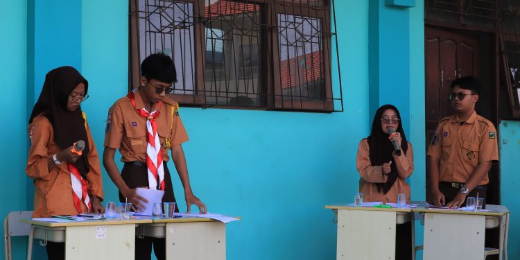 Debat Paslon Ketua dan Wakil Ketua OSIS SMKN 2 Banjarmasin Berlangsung Seru