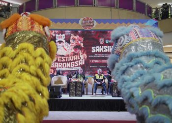 Meriah! Warga Antusias Saksikan Festival Barongsai di Qmall Banjarbaru