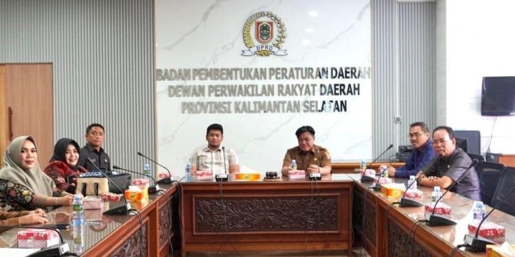 Komisi lV DPRD Kapuas Kunjungi DPRD Provinsi Kalsel, Ini yang Dibahas