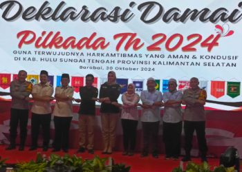 Deklarasi Damai, Paslon Bupati dan Wakil Bupati HST Teken Komitmen Sukseskan Pilkada Aman dan Kondusif