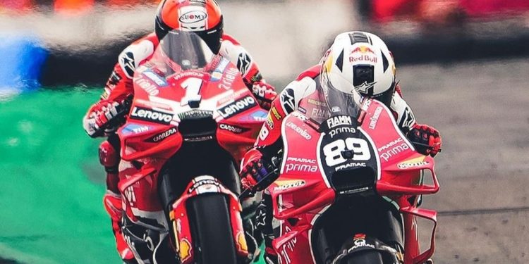 Jorge Martin atau Francesco Bagnaia Juara Dunia MotoGP 2024? Davide Tardozzi: Siapa pun Layak!