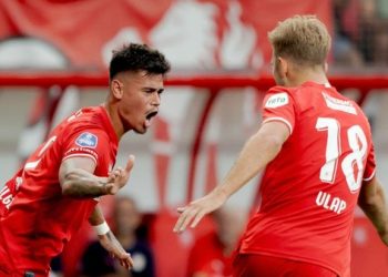 Bersinar di FC Twente, Mees Hilgers Diyakini Bisa Main di Klub Besar Eropa