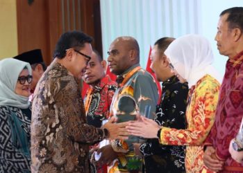 Sabet 2 Penghargaan Nasional, Kalsel Terbaik Se-Indonesia Kategori Penegakan Hukum dalam Layanan Adminduk