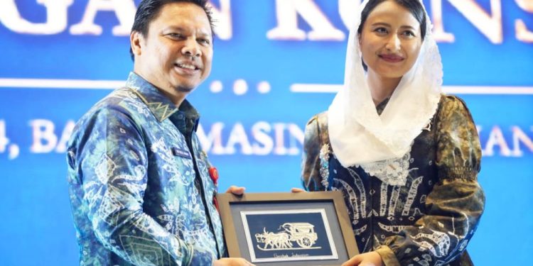 Pemprov Kalsel Raih Penghargaan Pemerintah Daerah Peduli Perlindungan Konsumen