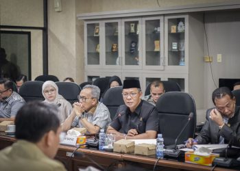 Komisi II DPRD Kalsel Gelar Rapat Bersama Mitra Kerja, Fokus Peningkatan Pajak dan Pelayanan Publik