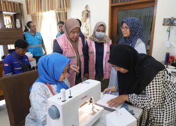 Kerek Ekonomi Keluarga, Srikandi Movement PLN Gelar Pelatihan dan Pendampingan Kelompok Perempuan Rentan