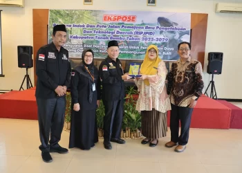 Ekspose Laporan Akhir RIPJPID Tahun 2025-2029, Pemkab Tanbu Gandeng STIE Malang