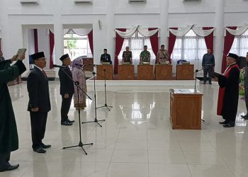 Tiga Pimpinan DPRD Barsel Periode 2024-2029 Resmi Dilantik