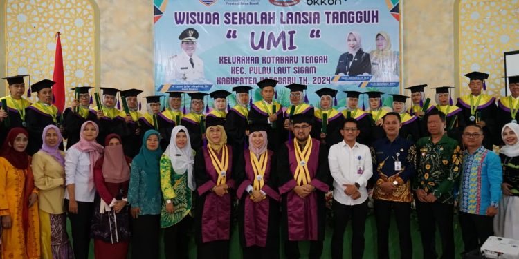 Program DP3APPKB, 20 Peserta Sekolah Lansia Tangguh Diwisuda