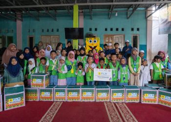 Jelang Hari Anak Sedunia, PLN Junior Tebar Kebaikan ke Rumah Anak Yatim Ar-Rohmah Banjarbaru
