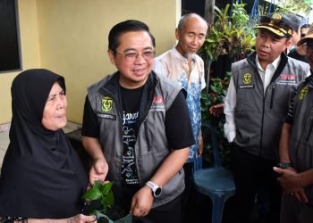 2.000 Bibit Cabai Dibagikan Gratis untuk Warga Kampung Biru