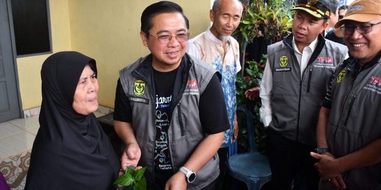 2.000 Bibit Cabai Dibagikan Gratis untuk Warga Kampung Biru