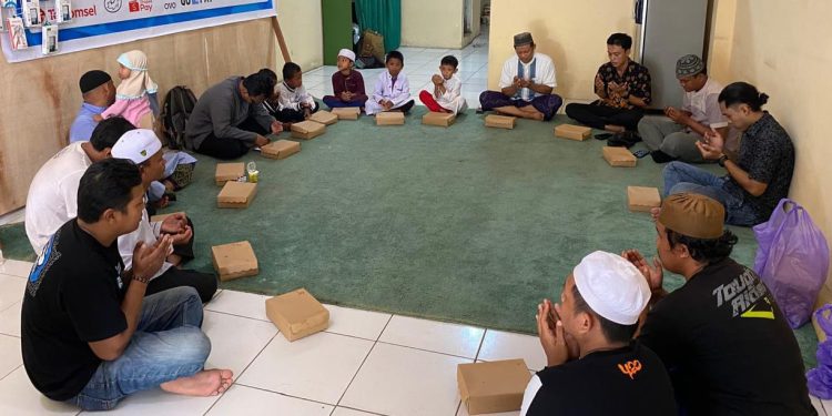 Polda Kalsel Berikan Bantuan Lapangan Kerja untuk Mitra Deradikalisasi